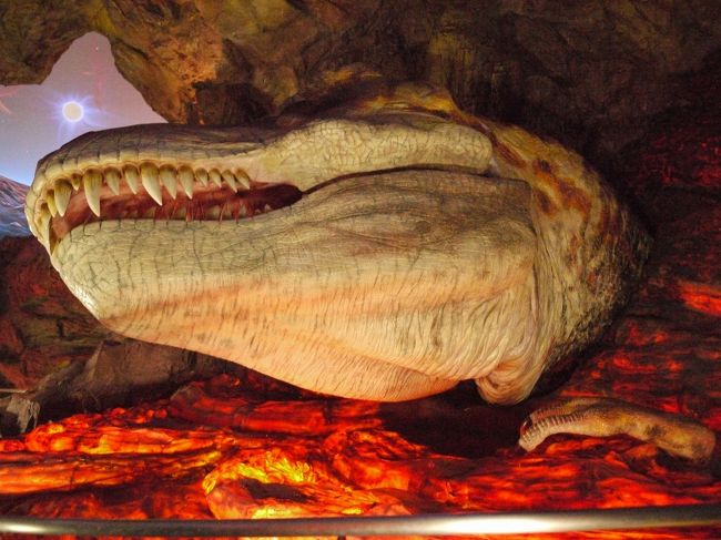 16：30　『富士山博物館』　無料<br /><br />道の駅なるさわに隣接しています。<br />