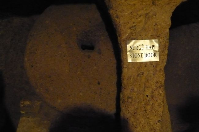 飲み水の苦労は想像を絶する、　葡萄を栽培して、ワインを造って　飲料水にしていたとか。　総てが充分ではなかった事でしょう。　　ここでの共同生活を想像すると、胸が痛みました。