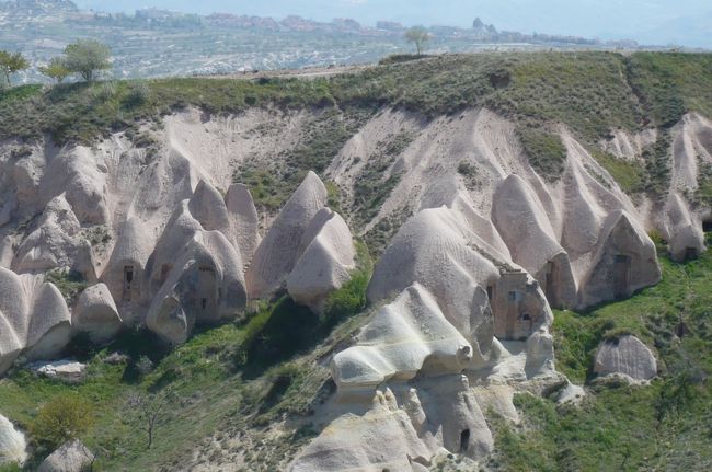 鳩の谷を見下ろす展望台、