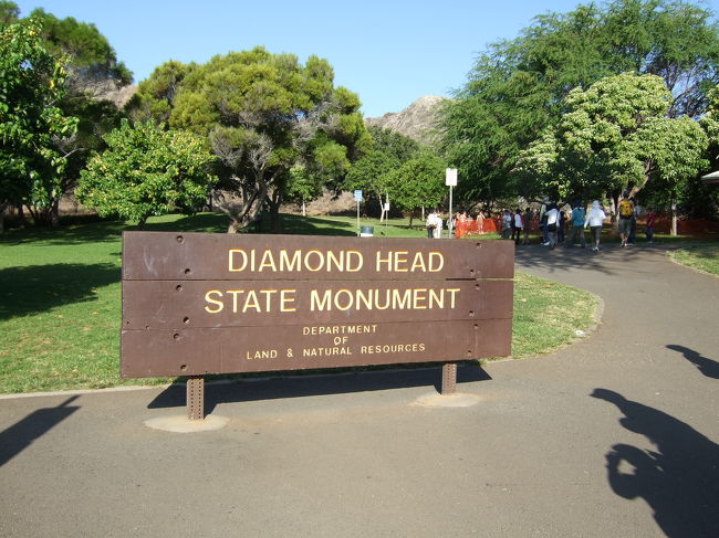 いざ登山！！<br />けっこう人がいます。<br /><br />制限時間は90分！！<br />