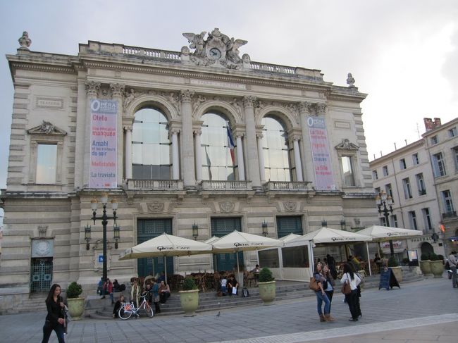 モンペリエのオペラ座。<br />パリのオペラ座の半分の大きさのようです。