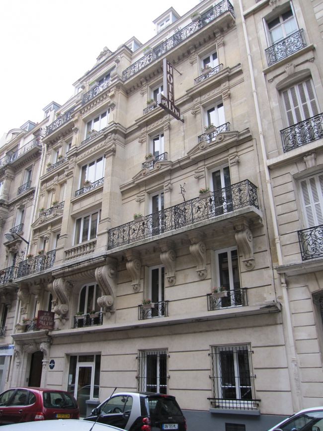 リヨン駅前のホテル「PALYM」に宿泊。