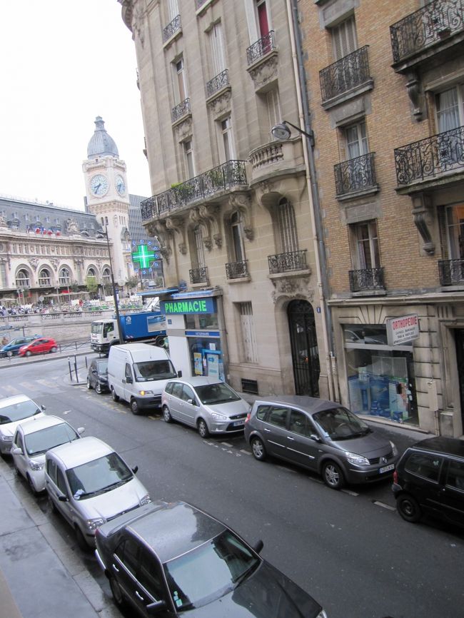 ホテルから（友達の部屋）リヨン駅が見えます！