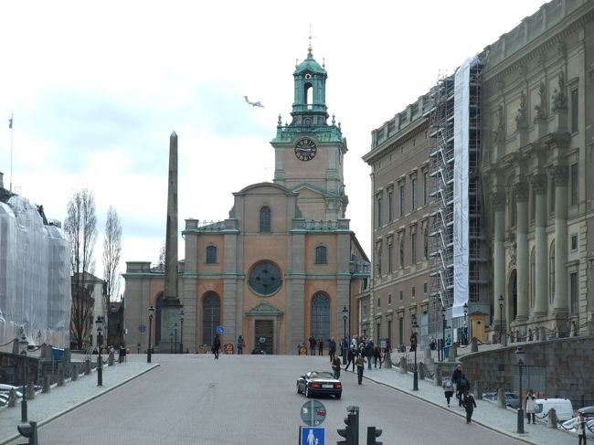 小高い丘の上に建つガムラスタンの大聖堂