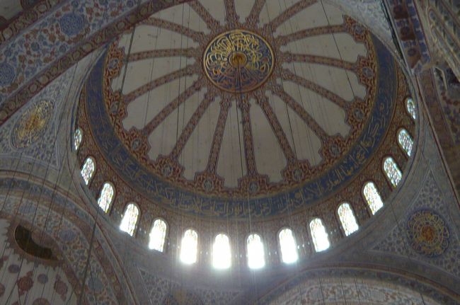 ブルーモスク　内部　　繊細！