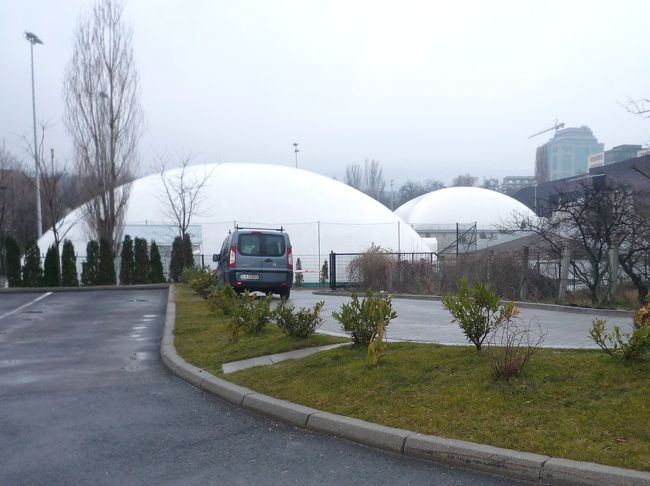 ブダペストの街並み。ホテル・ノボテル前。  <br /><br />