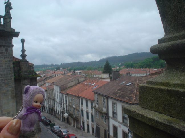 階段を上がって来し方をふりかえり・・・