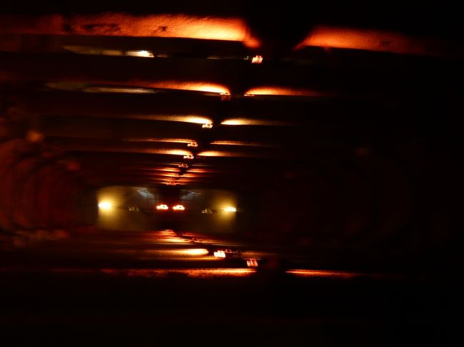 次は地下宮殿、　もとは貯水の施設として造られたのですが、今ではファッションショーやコンサートも行われ、　映画の撮影などでも、有名。