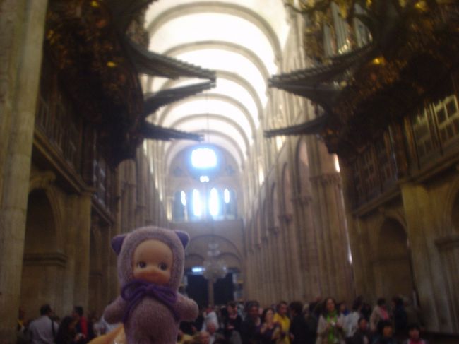 聖堂の中です。<br />お昼のミサが始まります。