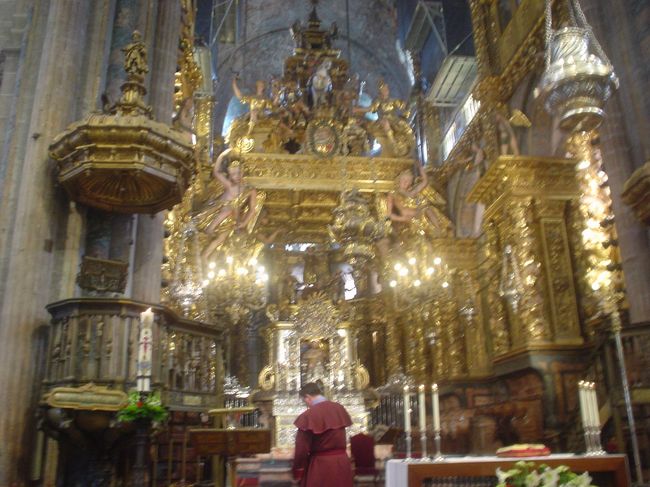 祭壇真正面。<br />キラキラ☆