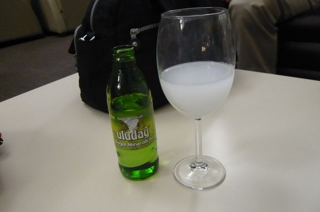 トルコでの最後の食事です。　白ワインに。