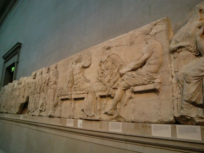 アテネのパルテノン神殿の壁の一部が沢山展示されている。<br />これも、ギリシャから大英帝国時代に収集した遺産。