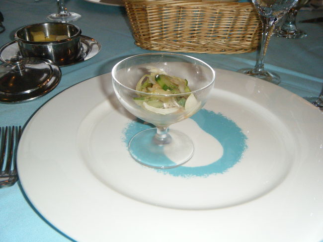 ステーキコースの前菜です。マリネ。