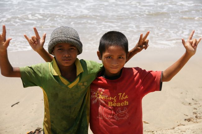 男の子組も負けてはいない。<br />「かっこよく撮ってくれよな！」