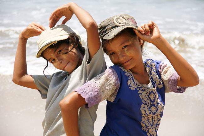 続いて女の子組だけで。<br />セクシーポーズ付き（笑）