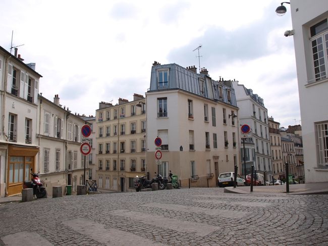 おもちゃのような街並み<br />Rue Paul Albert