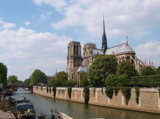 アルシュヴェシェ橋より<br />シテ島のノートルダム大聖堂