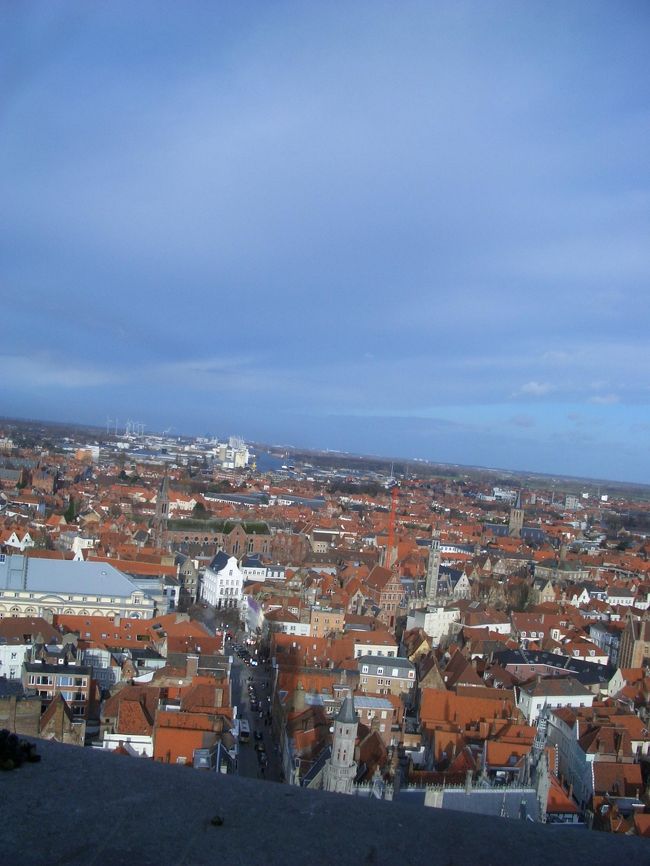 鐘楼の上からの眺め。昇っているとき鐘が鳴ると鳥肌がたちますよ。
