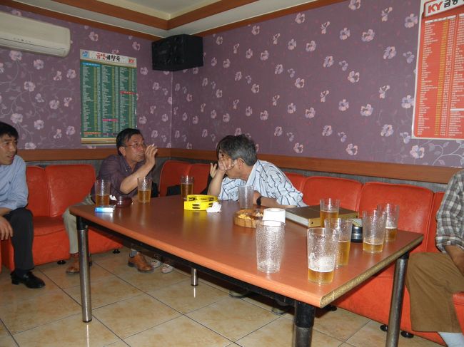 そして今日の締めはカラオケ<br />写真は当たり障りのないものを掲載<br />全員が全部の写真共有してるのでお互い<br />の弱みと強みをもっている。