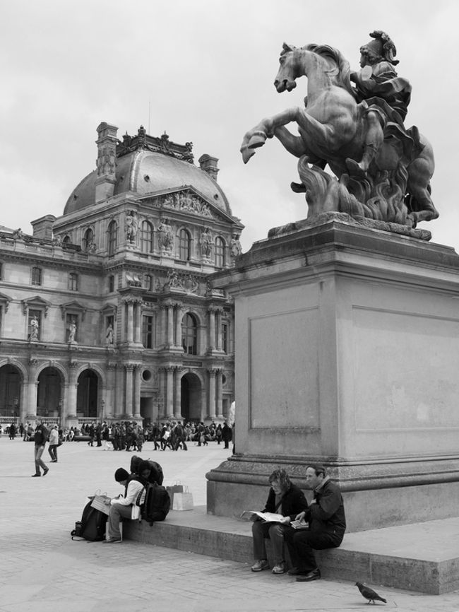 さぁ、これからどこに行こうか。見所が多すぎてみんな作戦会議。