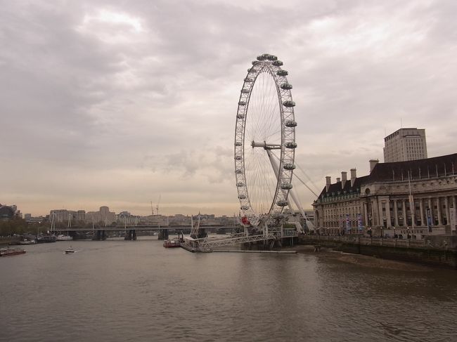 今回は乗らなかったロンドンアイ！<br />これも値上がりしていました・・・