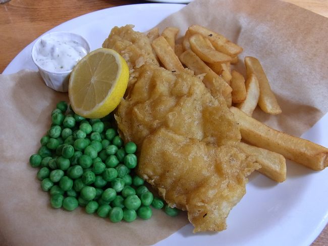 イギリスといえば！<br />Fish &amp; Chips！