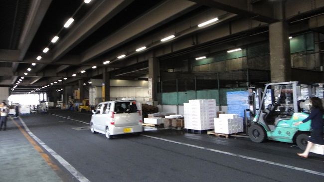 市場の匂いがします。