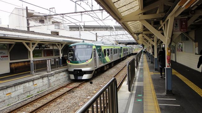 地元の旗の台駅。<br />池上線。新しくなったなー。