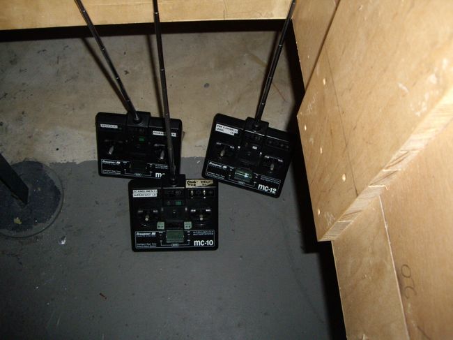 船はスタッフがラジコンで操船していました。さすがに自動と言う訳にはいかないみたいです。