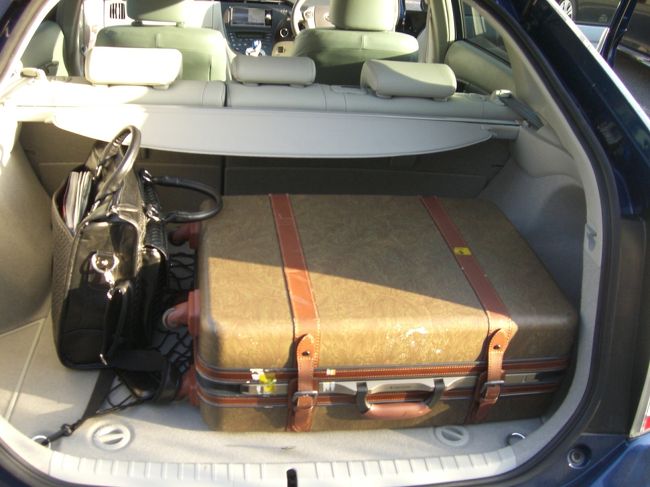 5月17日　17:30仕事を定時で終わらせその足で神戸空港に車で向かいます。