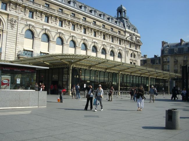 オルセーの入り口、残念ながら中は写真を撮ってはいけないそうです。