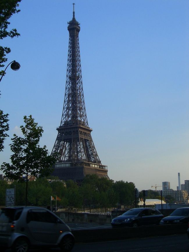 来ました、エッフェル塔