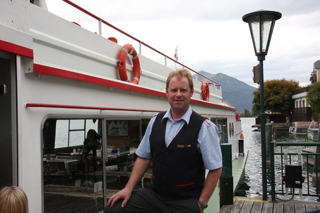 ザンクト･ウォルフガング湖のフェリーボートの船長 <br />　　　<br />The captain of ferryboat on St.Walggangsee