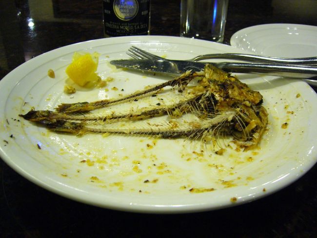 あっというまに完！食！(笑)<br /><br />…やっぱりお魚だけではすぐお腹が空いて…カジノに遊びに行ってから、夜中にヌードル食べちゃいました(汗)