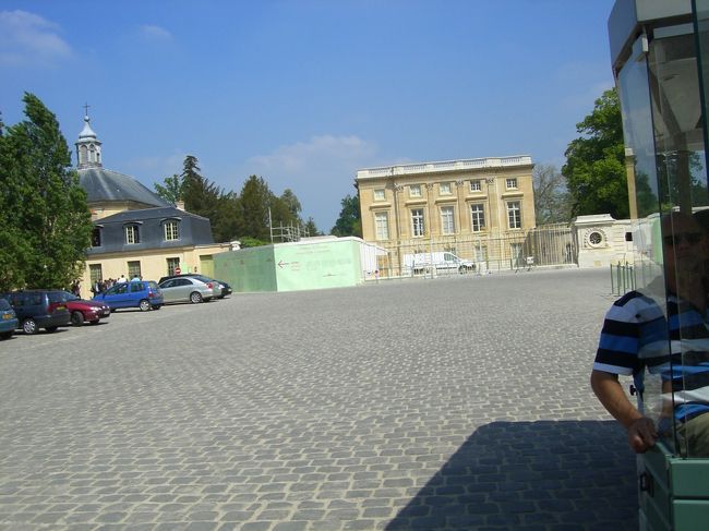 プティ・トリアノン<br /><br />ここも時間があれば降りて見たい<br /><br />