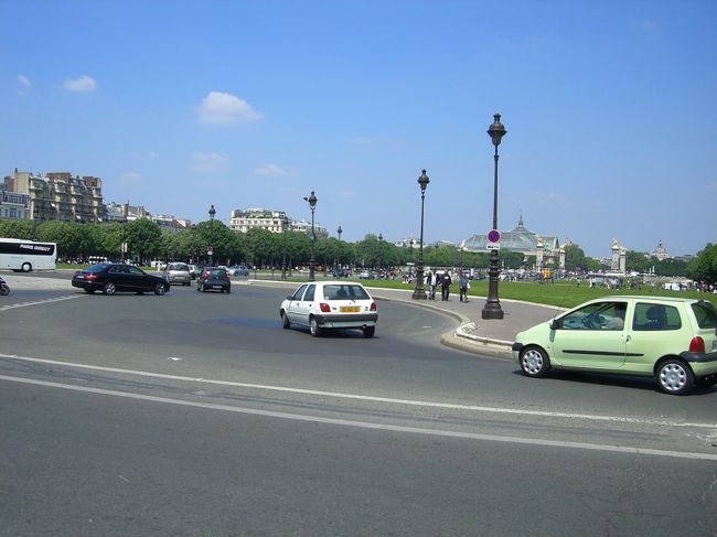 フランスはロータリーが沢山