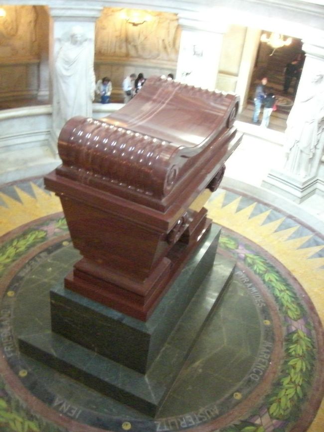 ドーム教会にあるナポレオン１世の墓