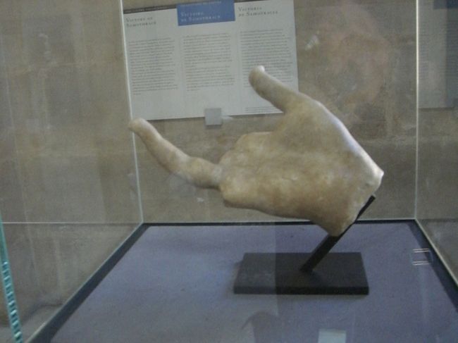 別にニケの手もちゃんとあります