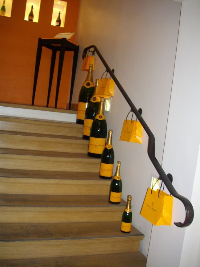 メゾンの中は、可愛らしい感じでした。