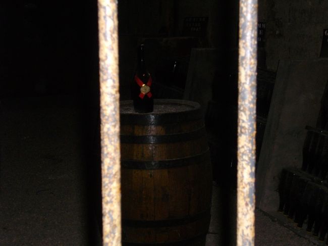 ビンテージシャンパンを貯蔵している部屋です。<br />どんな味がするんでしょうね。