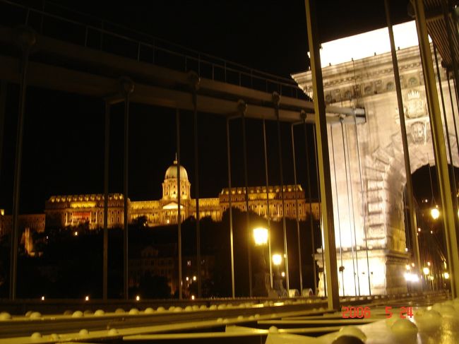 橋を渡りましょう。