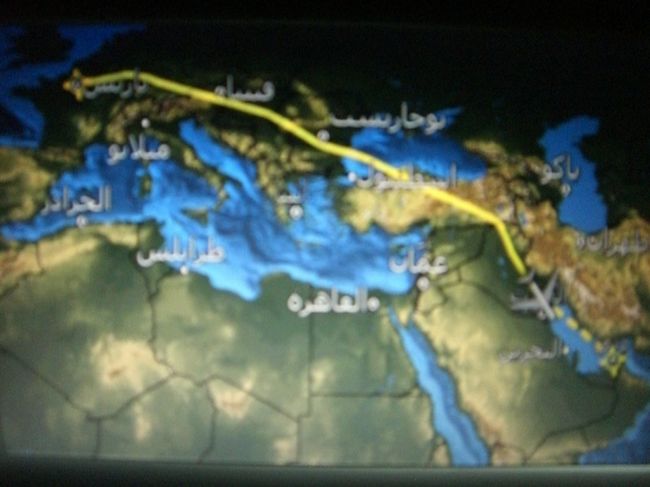 あっというまに紅海まできました。<br /><br />ＣＤＧからドバイまでのフライトは<br /><br />６時間４０分