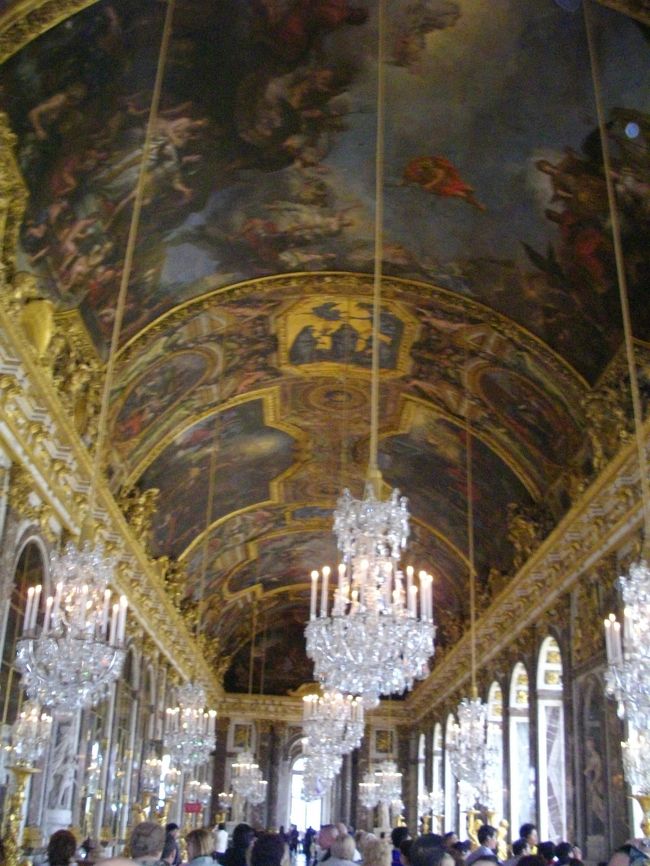 装飾は、どれをとっても美しい。<br />素晴らしいくてもぉ〜なんて表現してよいのやら。