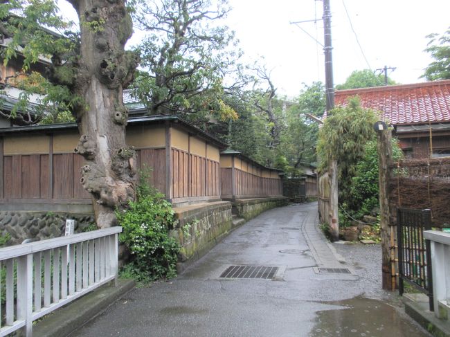 風情のある町並みが続きます。