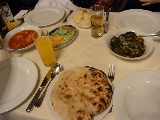 食文化がいまいちなイギリス・・・<br />ロンドンではインディアンフードがおいしいと<br />評判だったのでお客さんのいっぱいいた<br />お店に入ってみました！！<br />なかなかのお味で大変満足でした☆