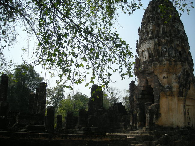 戦いの時のまま残っています。<br />焦げてます。