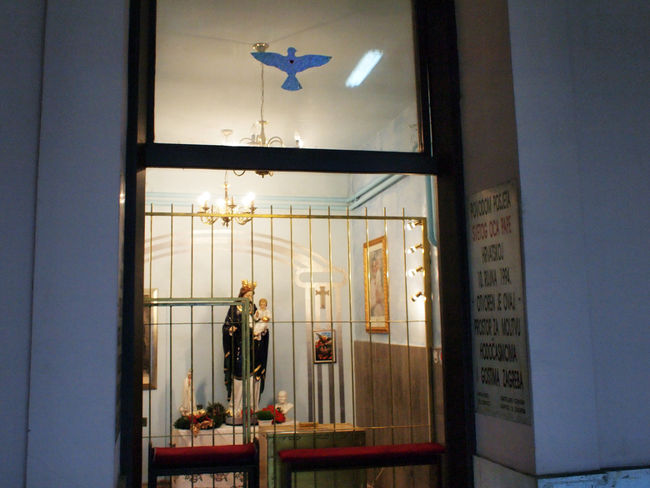 そして駅構内に厳かに。。。