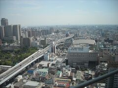 通天閣からの眺めです。阪神自動車道です。