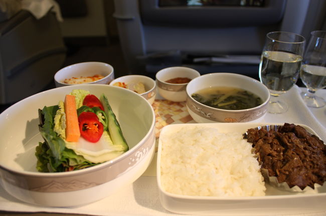 プルコギ<br />野菜の種類が多く色々なお味が楽しめました<br />コチジャンも美味しい☆