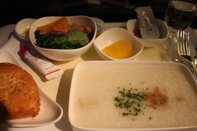 もう1種類のメインはあわびのお粥<br />あっさり美味しい☆<br />